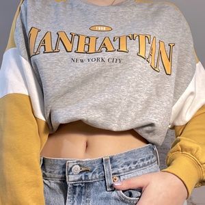 Cropped sweatshirt